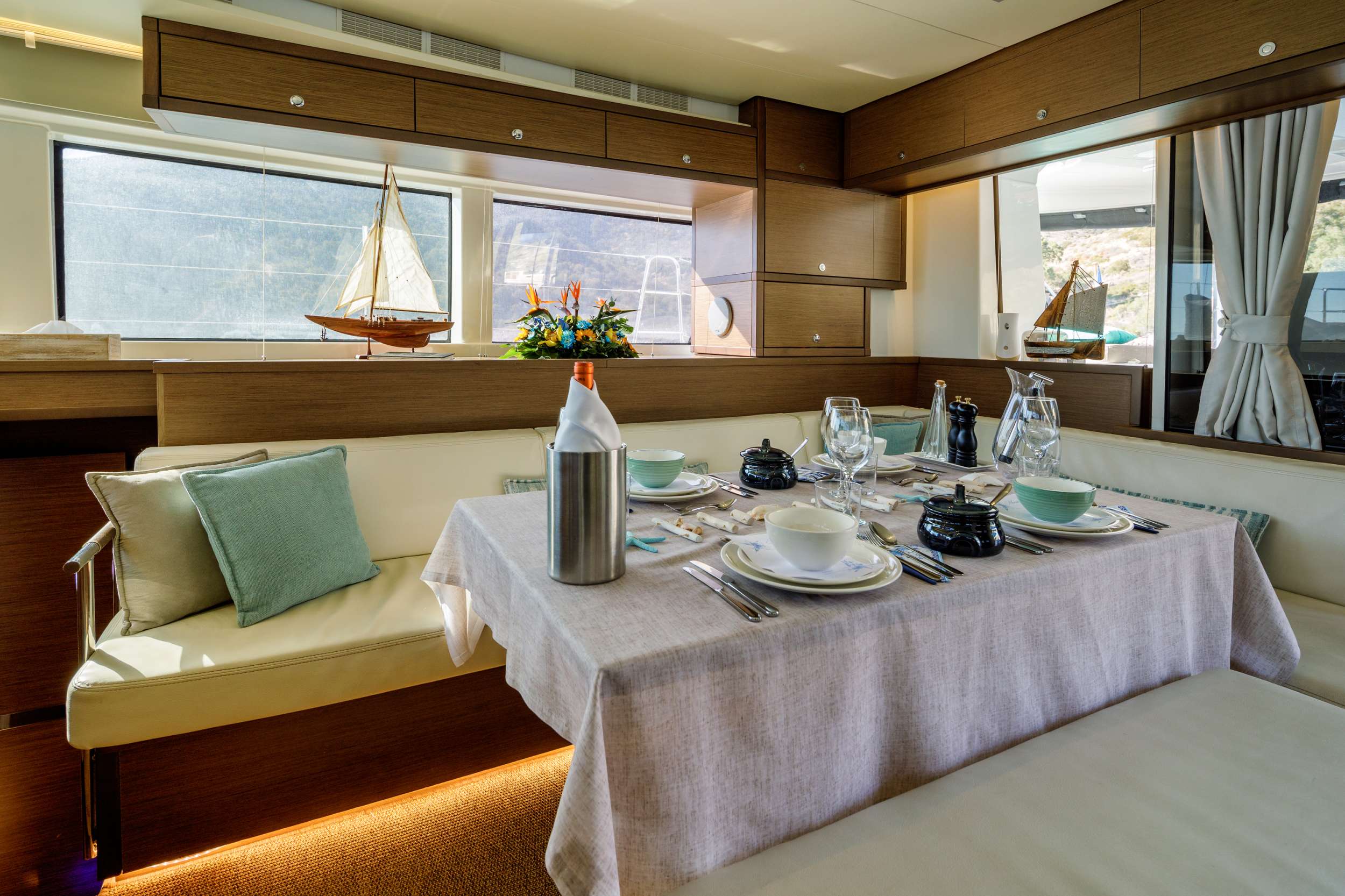 ELVIRA 52